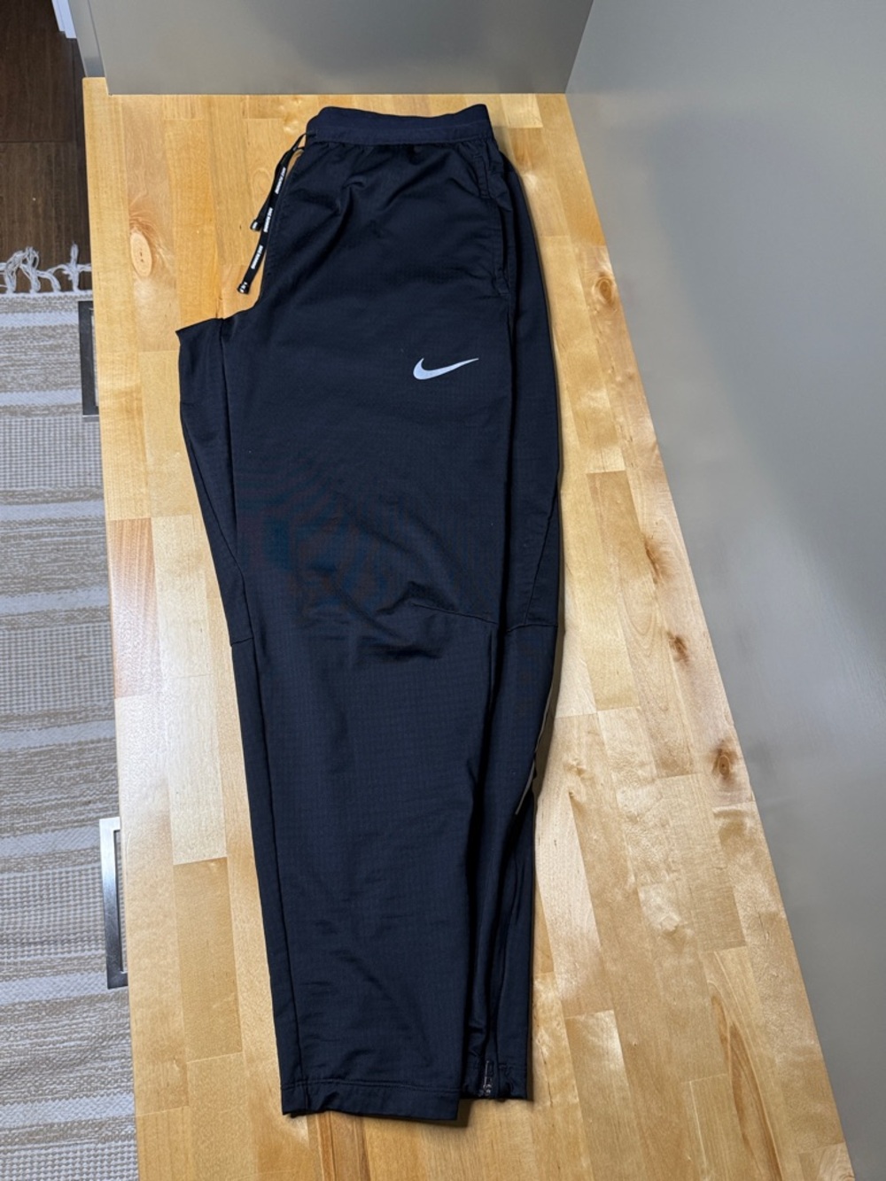 Nike Black men’s Athletic Joggers with Swoosh